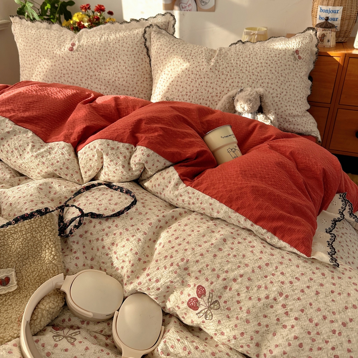 91家纺网 家纺一手货源 找家纺 顾里家纺 2026新款法式复古花边三层纱四件套（会员-2元） 玛奇樱桃