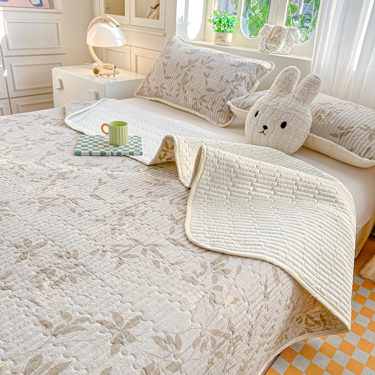 91家纺网 家纺一手货源 找家纺 慕澄家纺 2026新款小清新印花水洗棉床盖夏被四件套 灰叶