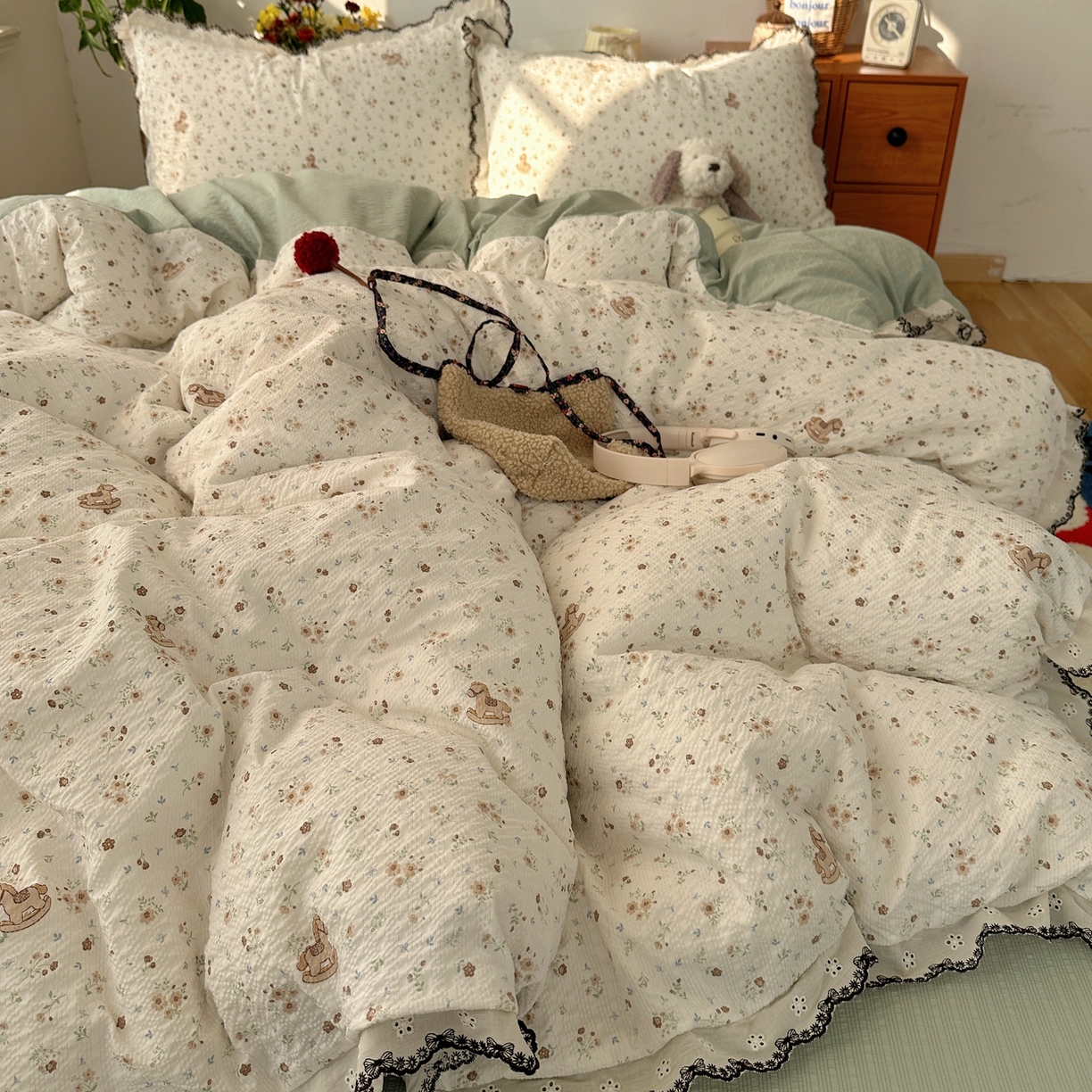 91家纺网 家纺一手货源 找家纺 顾里家纺 2026新款法式复古花边三层纱四件套（会员-2元） 麦浪木马