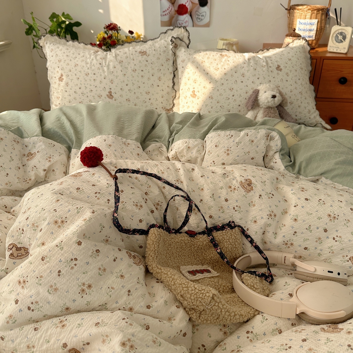 91家纺网 家纺一手货源 找家纺 顾里家纺 2026新款法式复古花边三层纱四件套（会员-2元） 麦浪木马