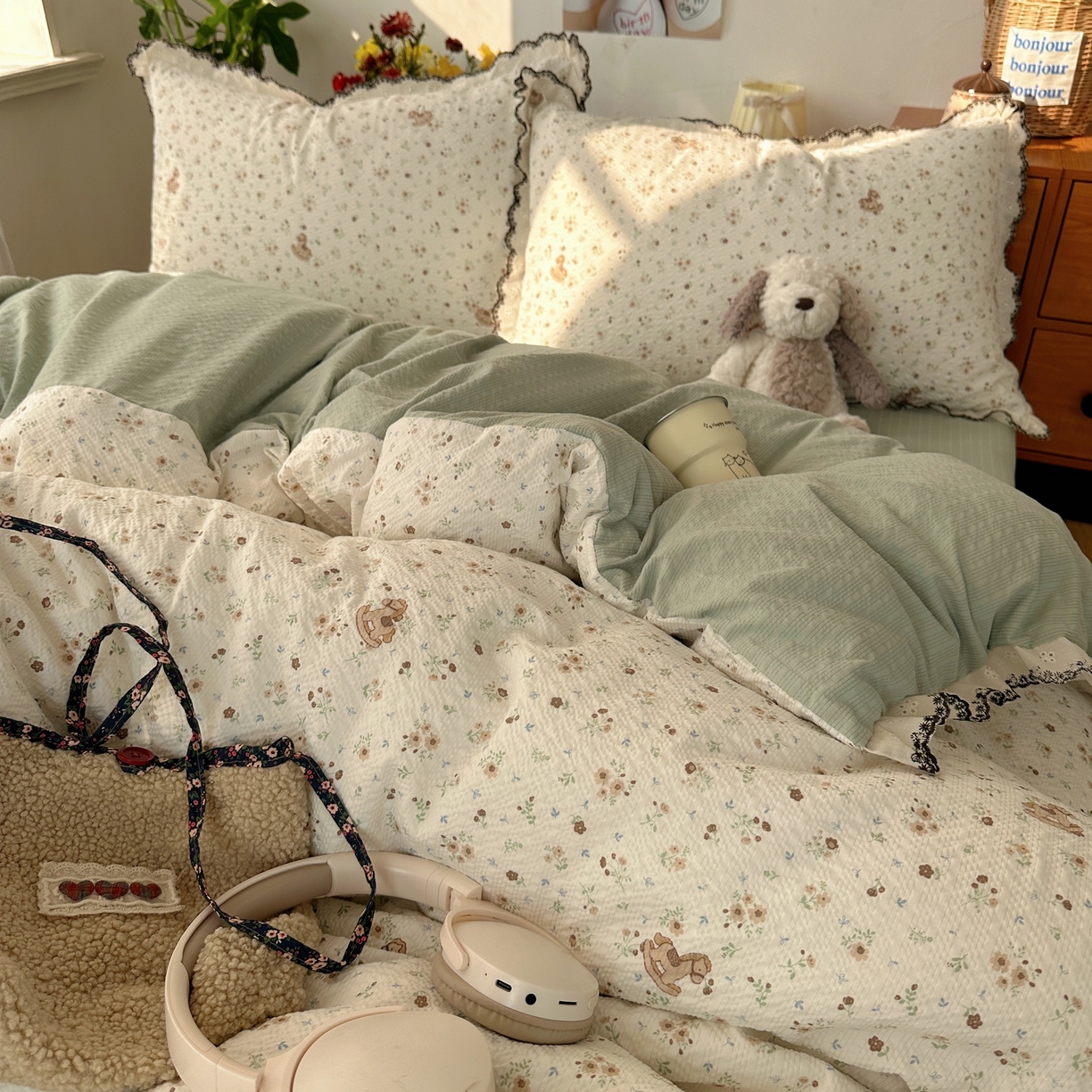 91家纺网 家纺一手货源 找家纺 顾里家纺 2026新款法式复古花边三层纱四件套（会员-2元） 麦浪木马