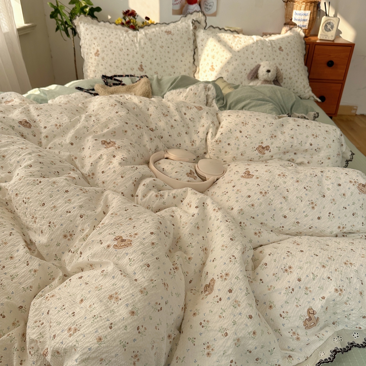 91家纺网 家纺一手货源 找家纺 顾里家纺 2026新款法式复古花边三层纱四件套（会员-2元） 麦浪木马