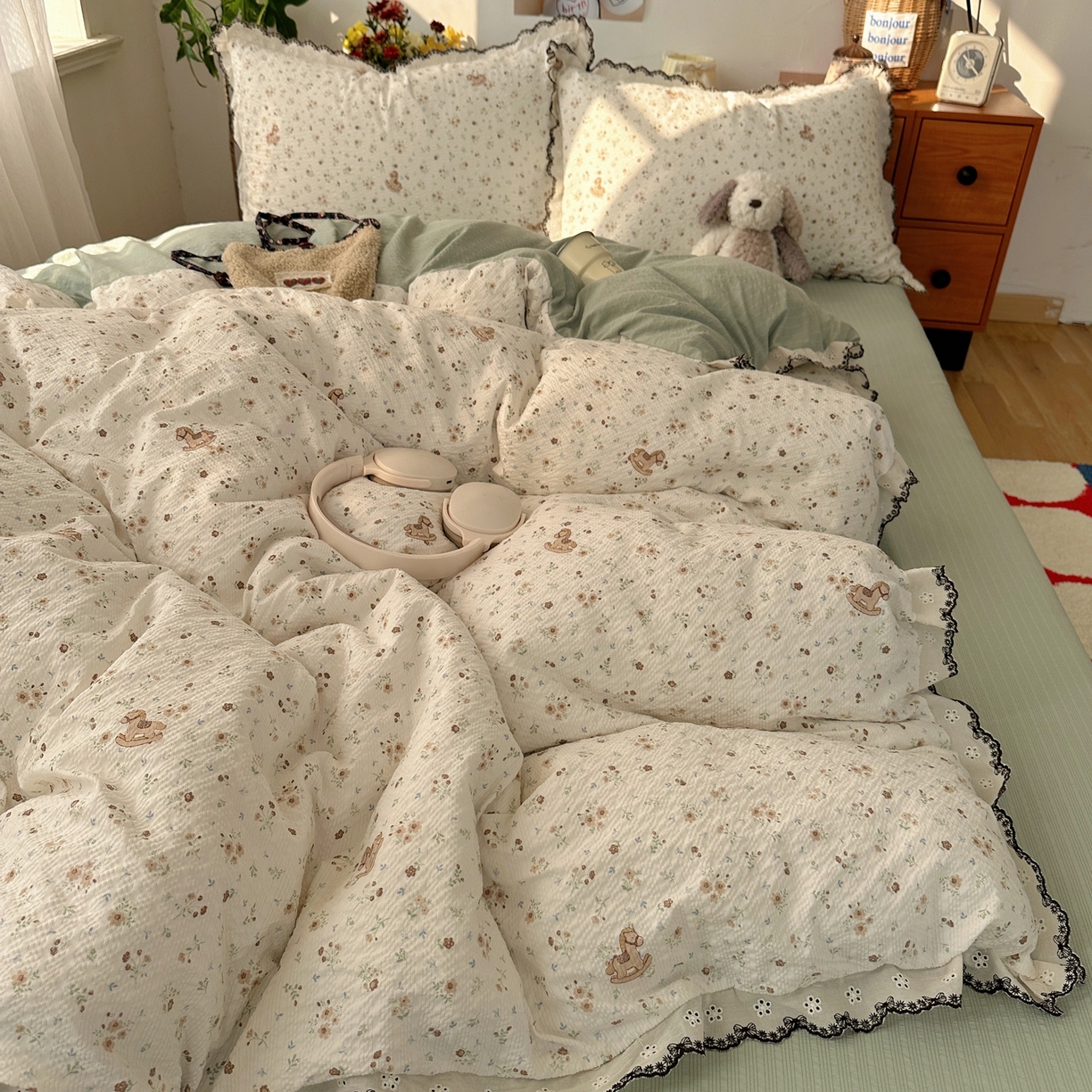 91家纺网 家纺一手货源 找家纺 顾里家纺 2026新款法式复古花边三层纱四件套（会员-2元） 麦浪木马