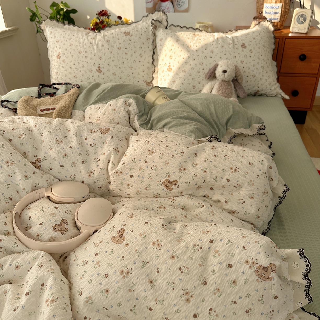 91家纺网 家纺一手货源 找家纺 顾里家纺 2026新款法式复古花边三层纱四件套（会员-2元） 麦浪木马