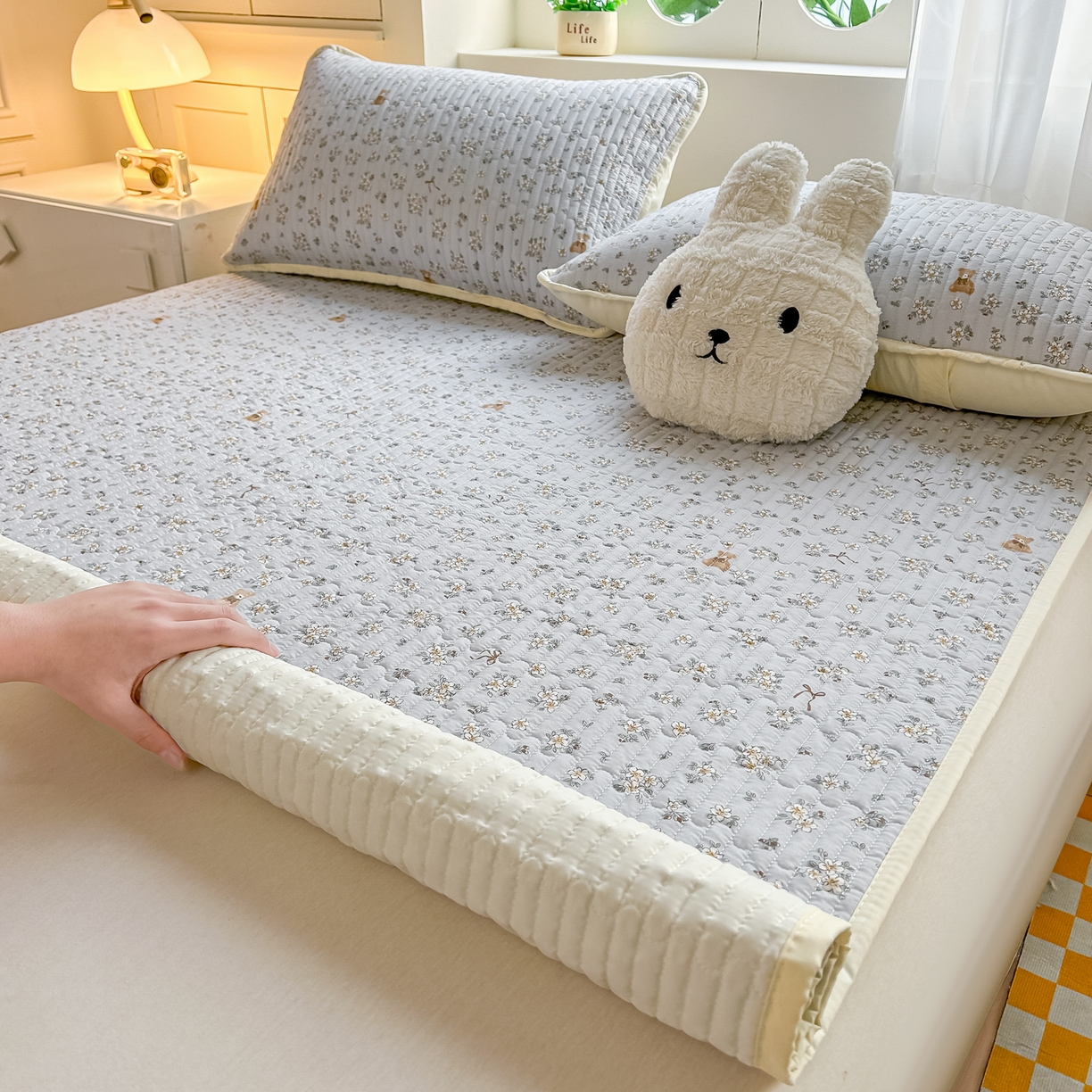 91家纺网 家纺一手货源 找家纺 慕澄家纺 2026新款小清新印花水洗棉床盖夏被四件套 可爱小熊