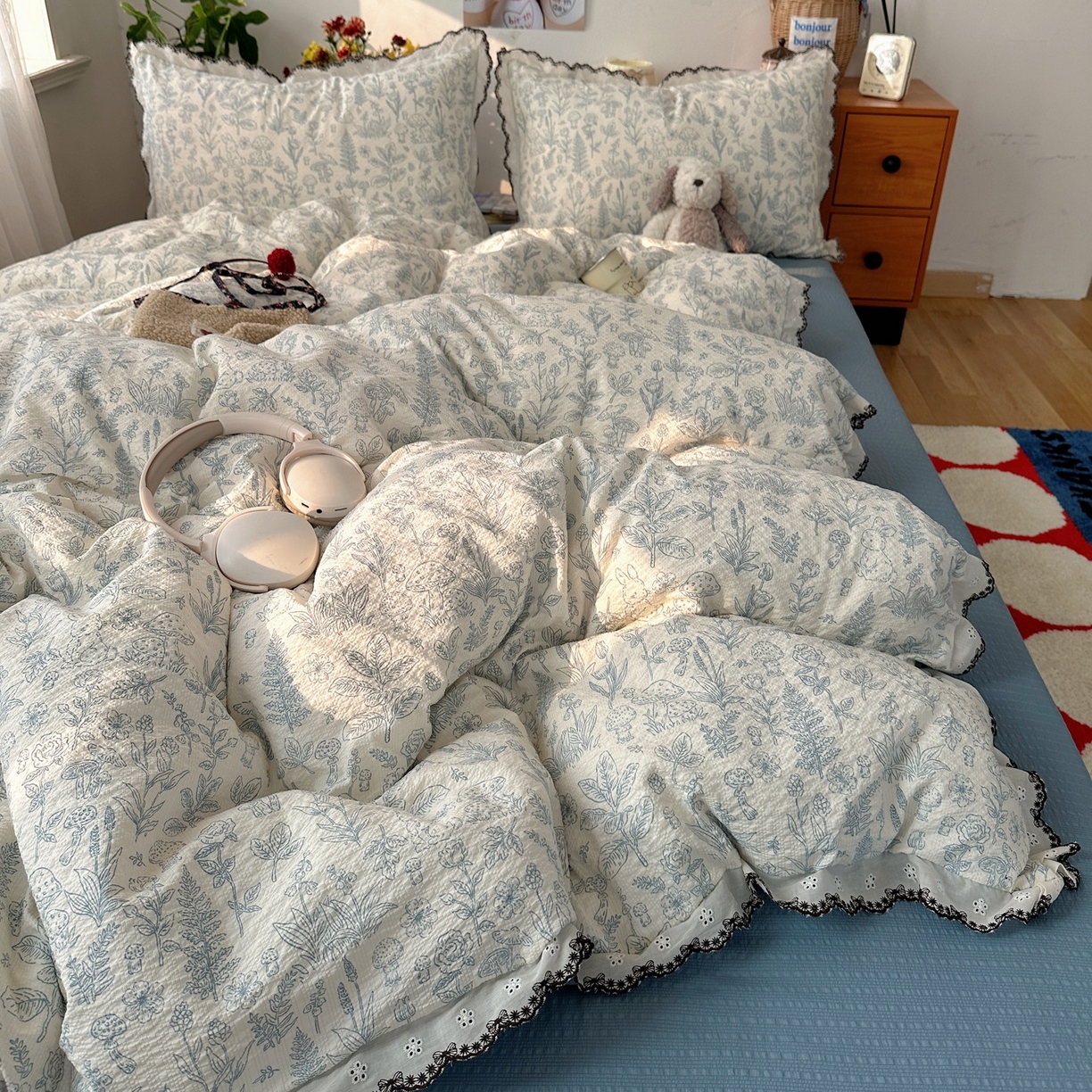 91家纺网 家纺一手货源 找家纺 顾里家纺 2026新款法式复古花边三层纱四件套（会员-2元） 墨染山茶