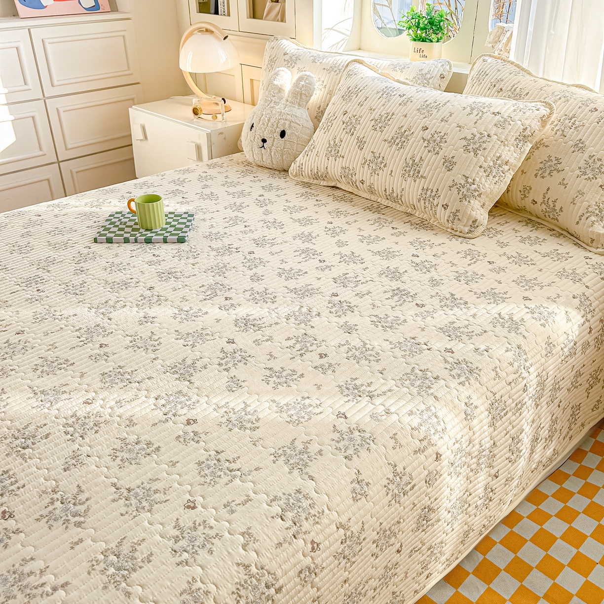 91家纺网 家纺一手货源 找家纺 慕澄家纺 2026新款小清新印花水洗棉床盖夏被四件套 蓝花樱桃