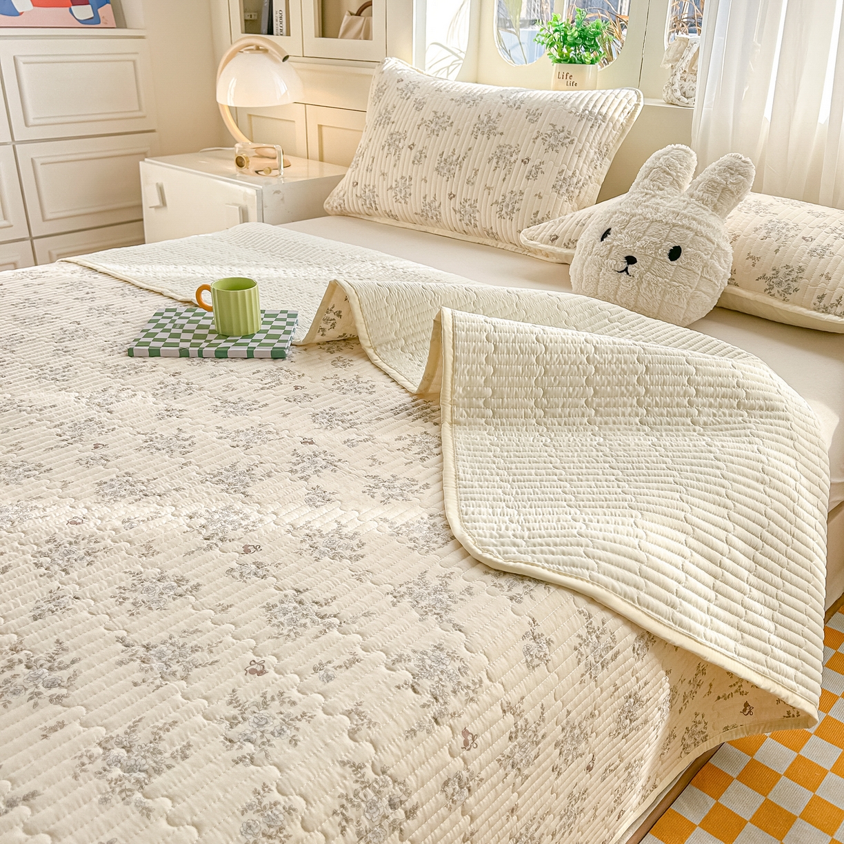 91家纺网 家纺一手货源 找家纺 慕澄家纺 2026新款小清新印花水洗棉床盖夏被四件套 蓝花樱桃