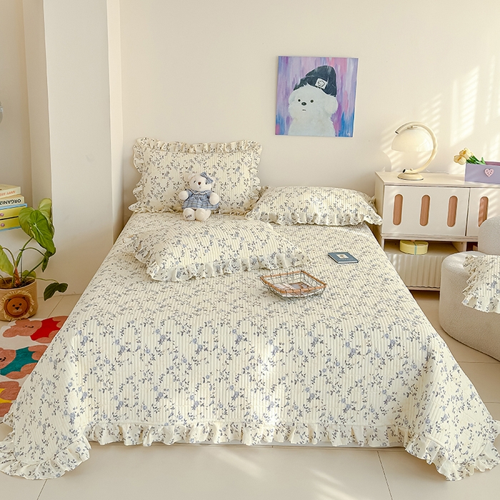 91家纺网 家纺一手货源 找家纺 归属 2026春夏新款古法仿棉单床盖床盖三件套 槿上花开