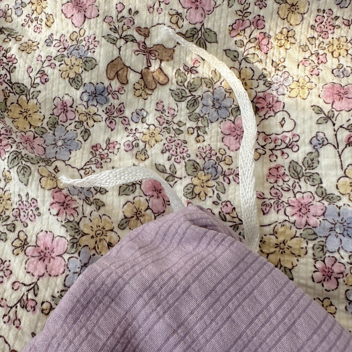 91家纺网 家纺一手货源 找家纺 顾里家纺 2026新款法式复古花边三层纱四件套（会员-2元） 轻舞飞扬