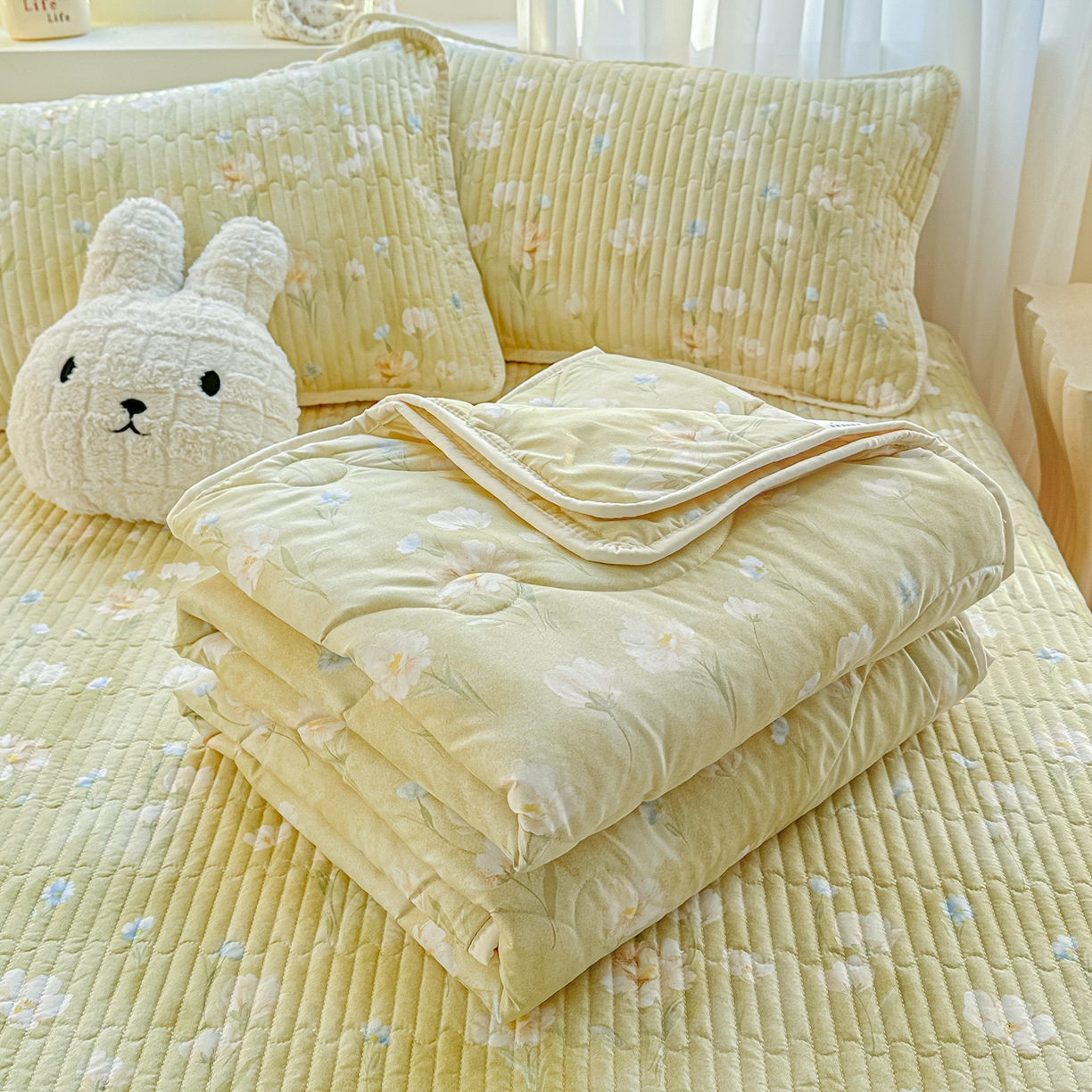 91家纺网 家纺一手货源 找家纺 慕澄家纺 2026新款小清新印花水洗棉床盖夏被四件套 绿尧