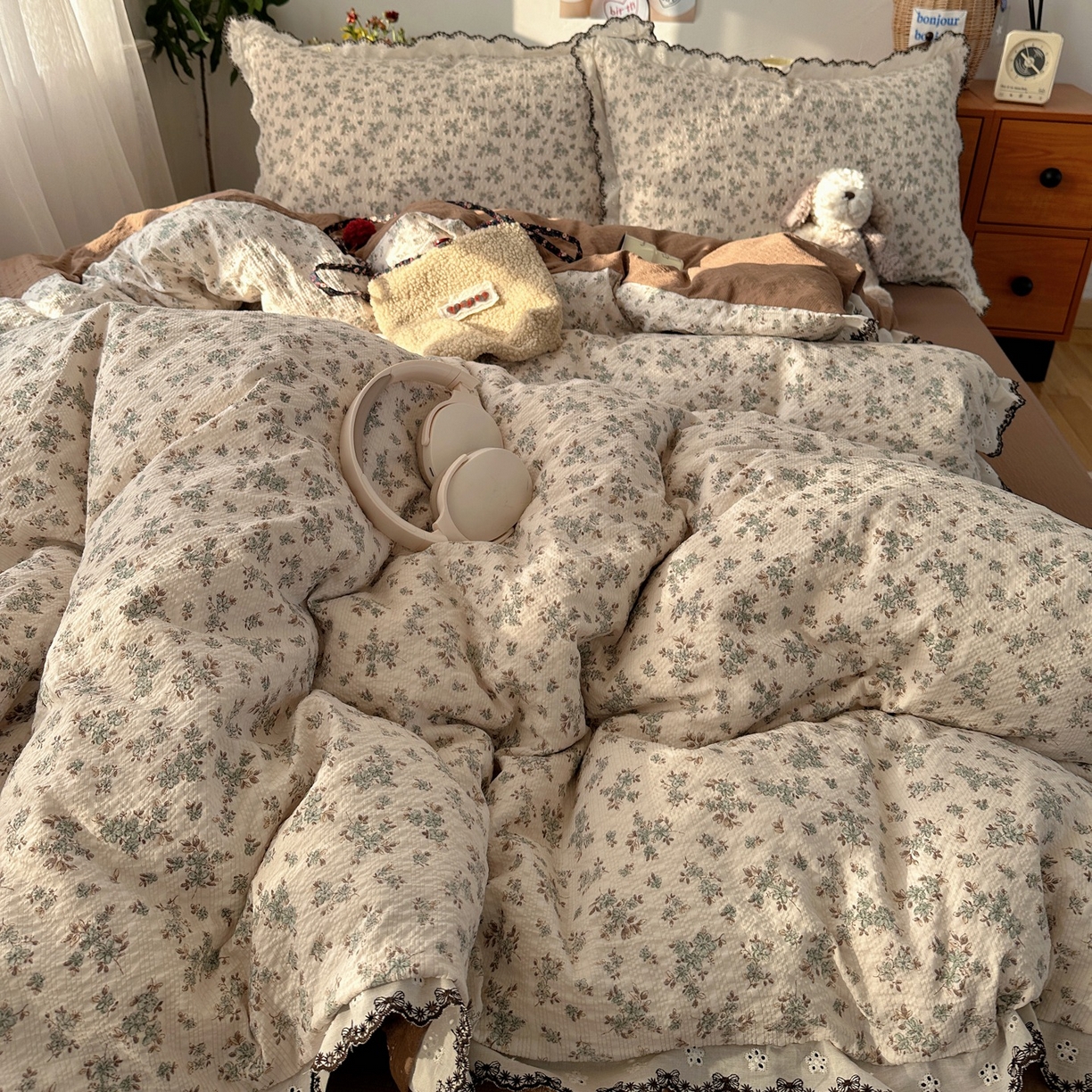 91家纺网 家纺一手货源 找家纺 顾里家纺 2026新款法式复古花边三层纱四件套（会员-2元） 甜栗茶语