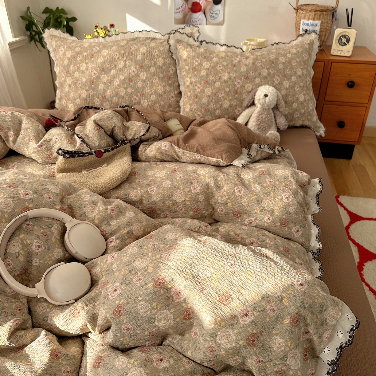 91家纺网 家纺一手货源 找家纺 顾里家纺 2026新款法式复古花边三层纱四件套（会员-2元） 小杏芙