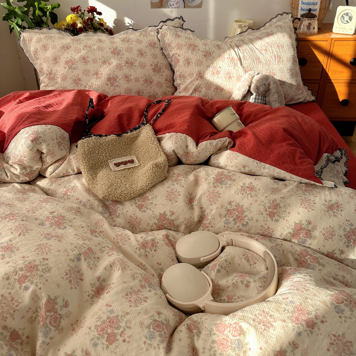 91家纺网 家纺一手货源 找家纺 顾里家纺 2026新款法式复古花边三层纱四件套（会员-2元） 榛果枣蜜