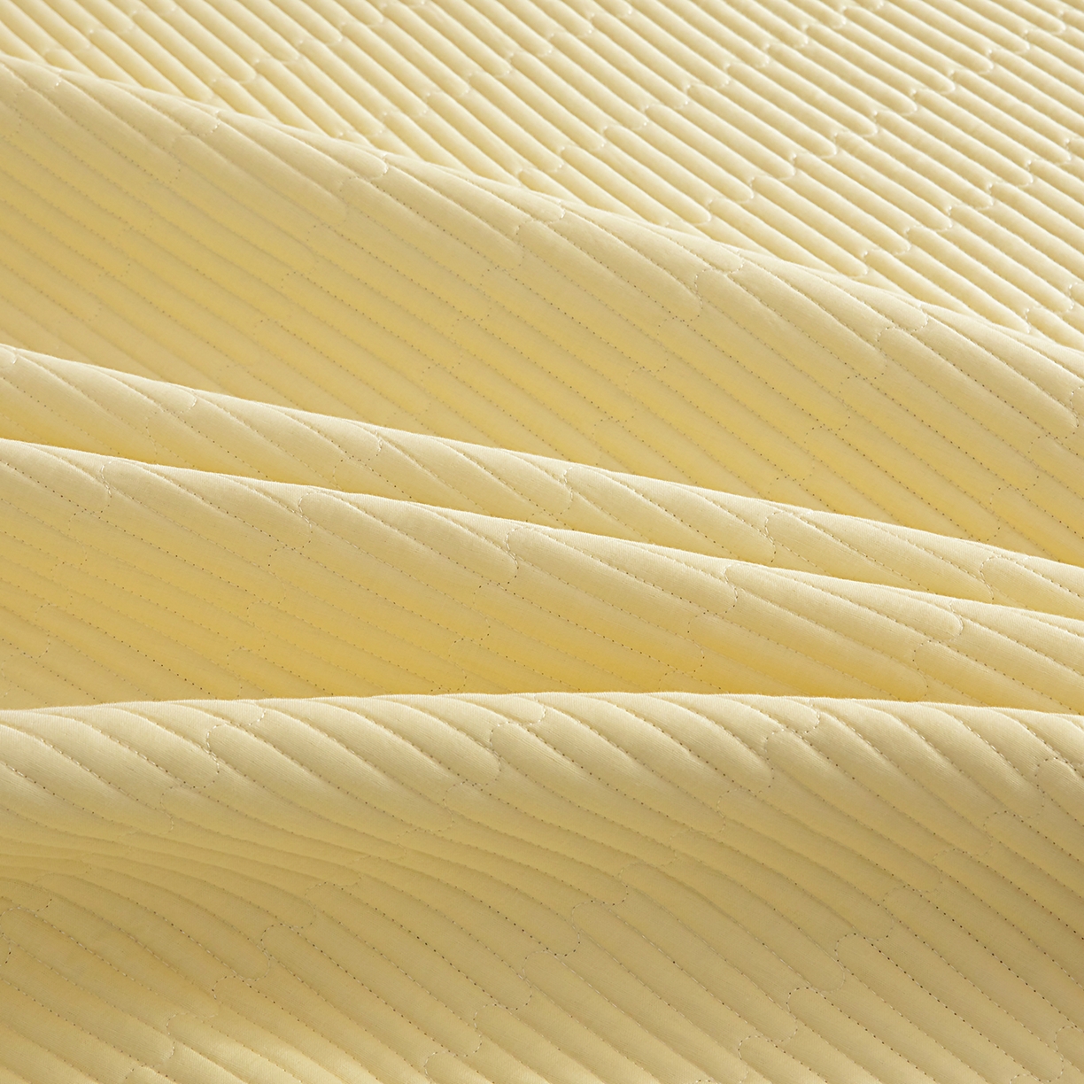 91家纺网 家纺一手货源 找家纺 情煊家纺 2026新款全棉双层纱单品床盖 奶油黄