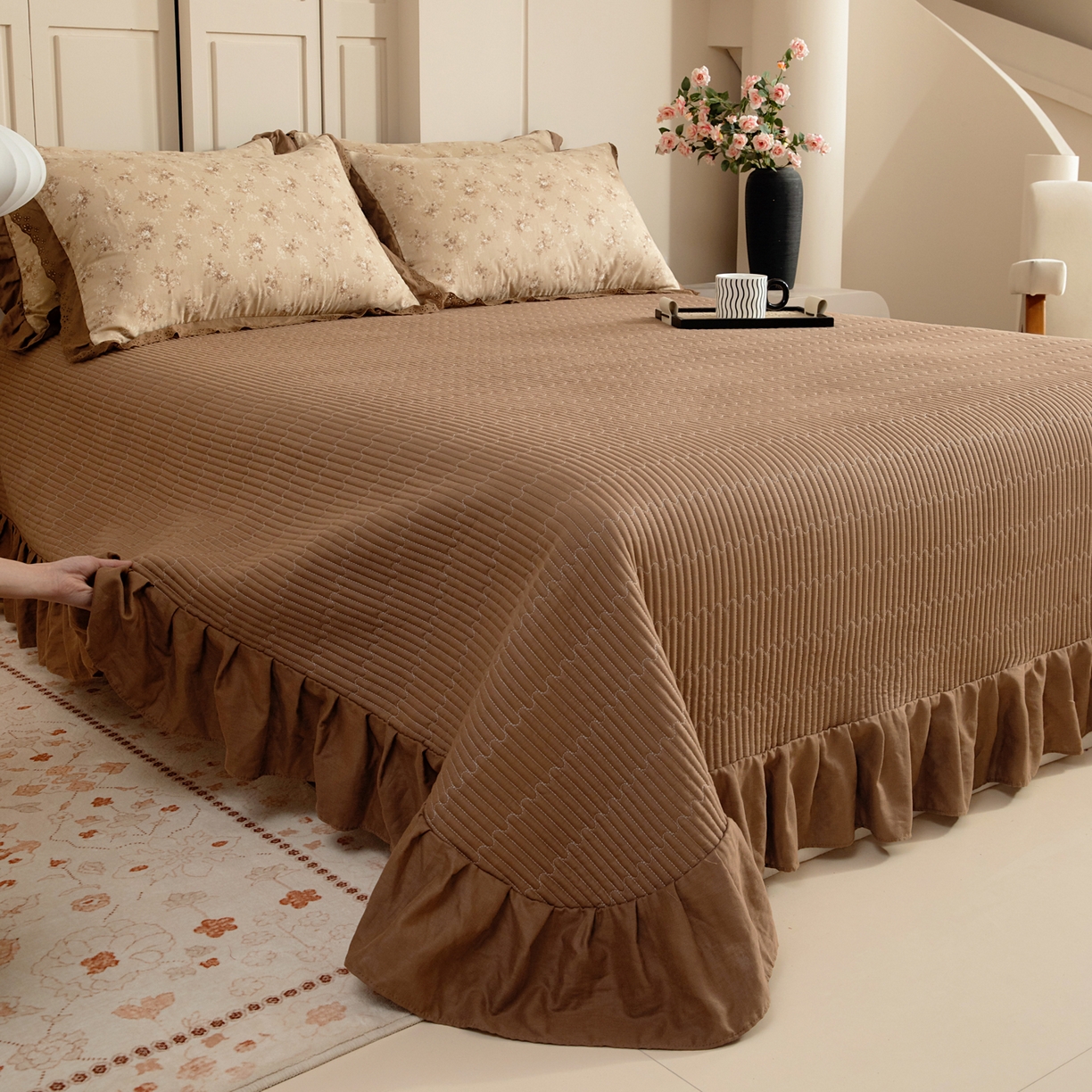 91家纺网 家纺一手货源 找家纺 情煊家纺 2026新款全棉双层纱单品床盖 深咖