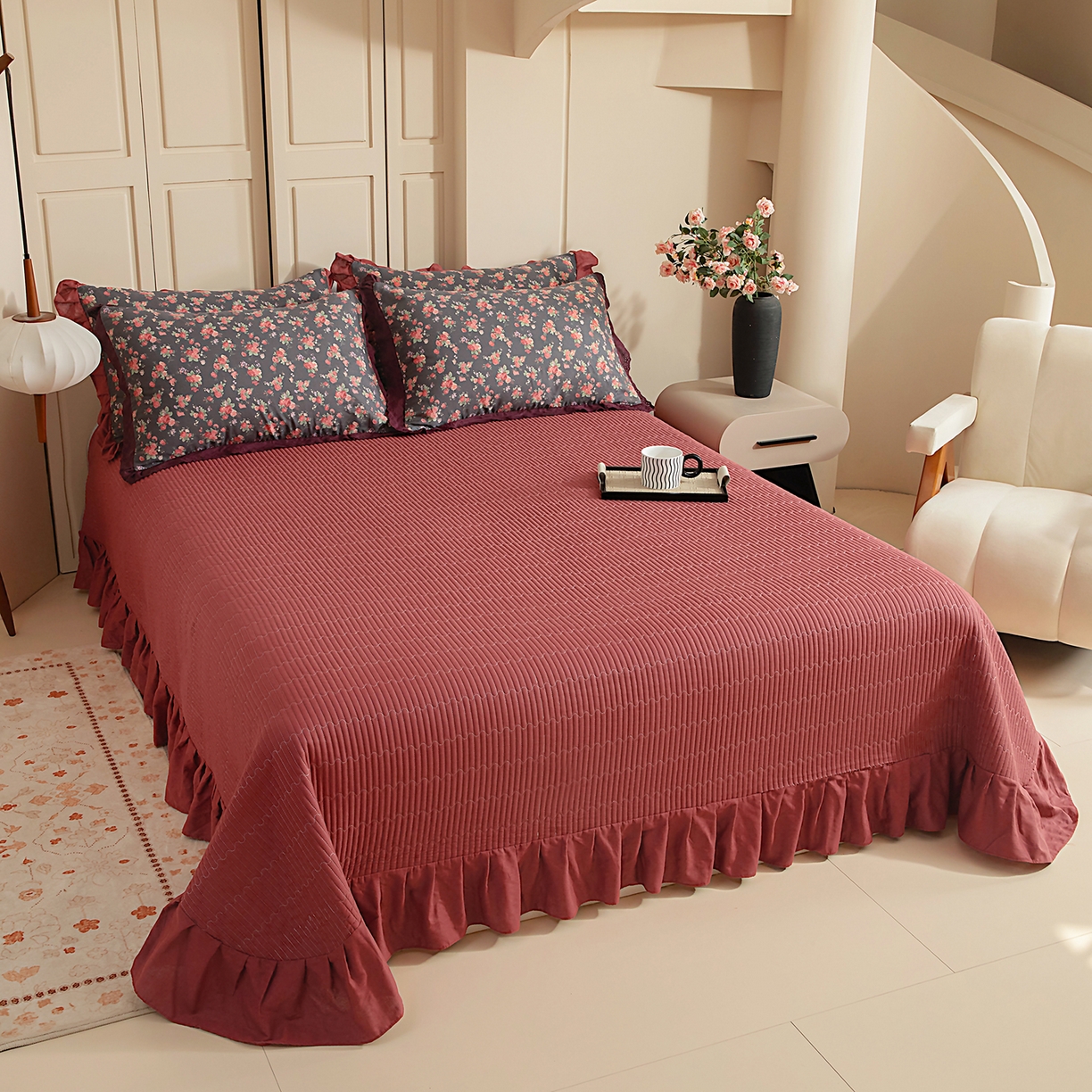 91家纺网 家纺一手货源 找家纺 情煊家纺 2026新款全棉双层纱单品床盖 胭脂红