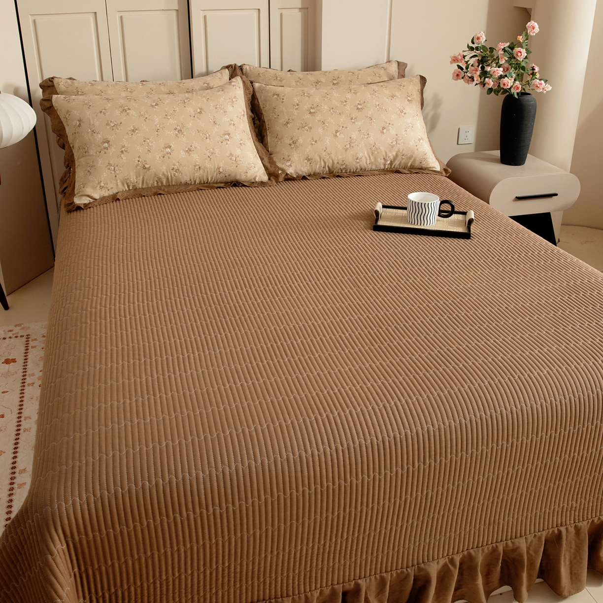 91家纺网 家纺一手货源 找家纺 情煊家纺 2026新款全棉双层纱单品床盖 深咖