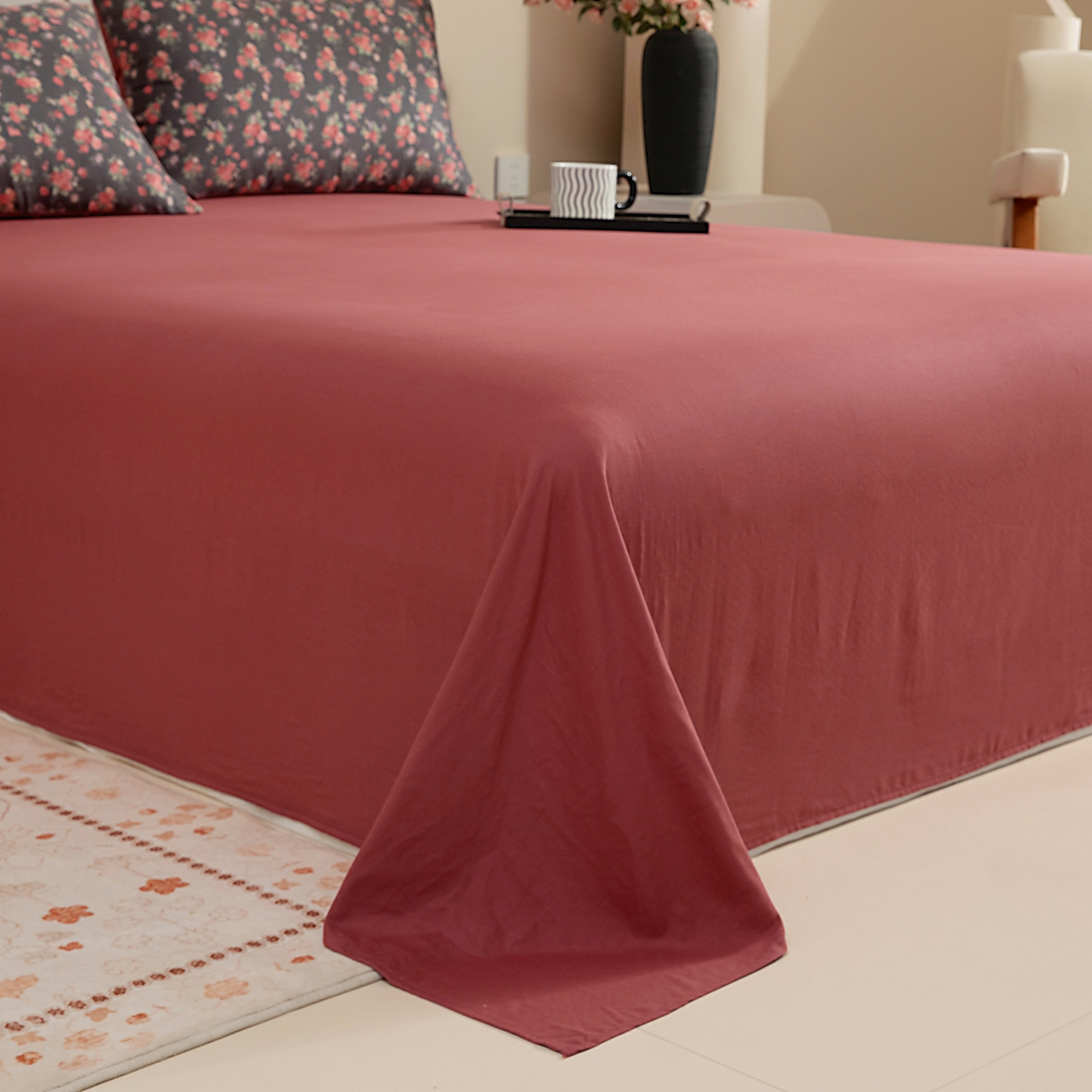 91家纺网 家纺一手货源 找家纺 情煊家纺 2026新款全棉双层纱单品床单 胭脂红