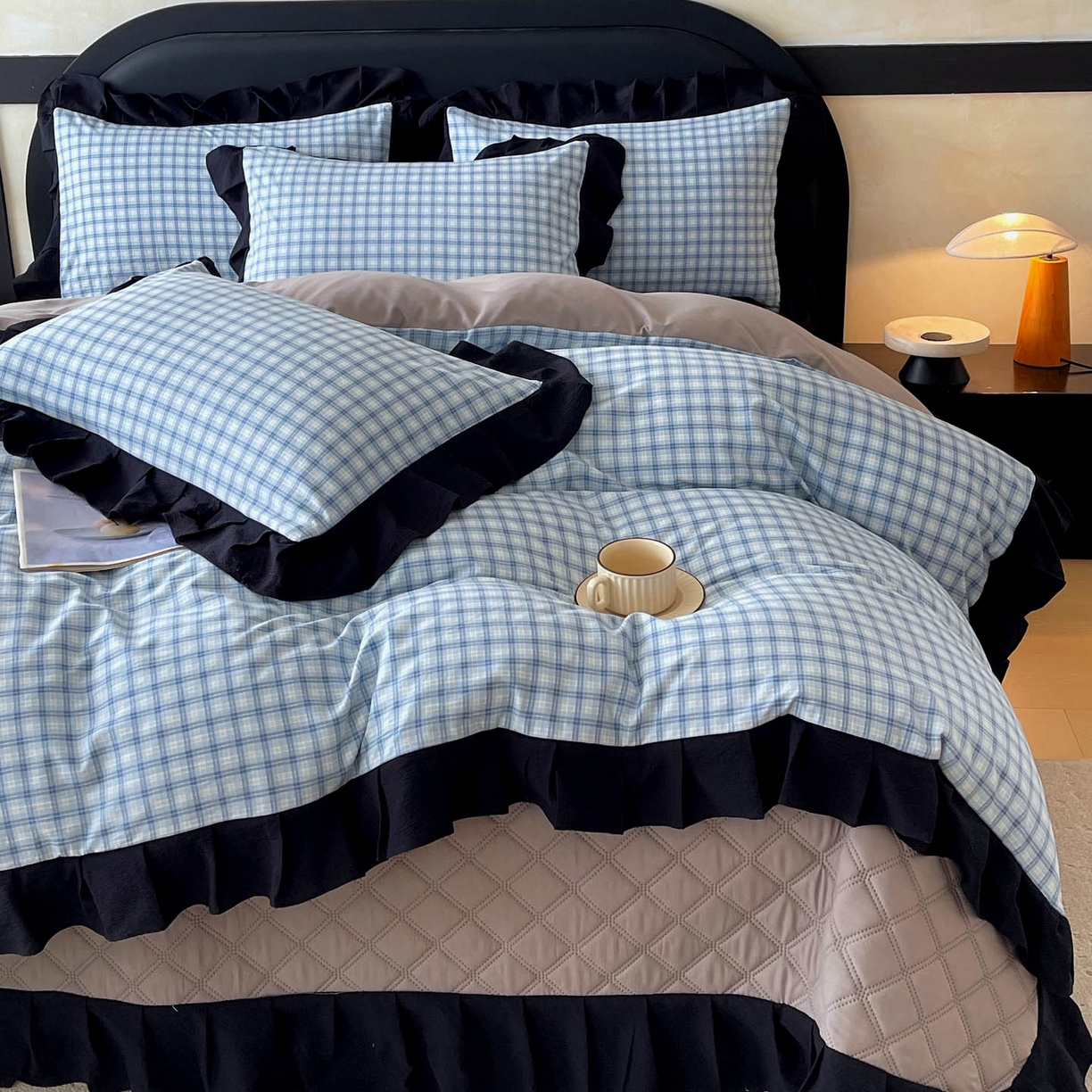 91家纺网 家纺一手货源 找家纺 锦彩家居 2026新款花边格子复古风夹棉床盖四件套-西西里岛系列 西西里岛-天蓝