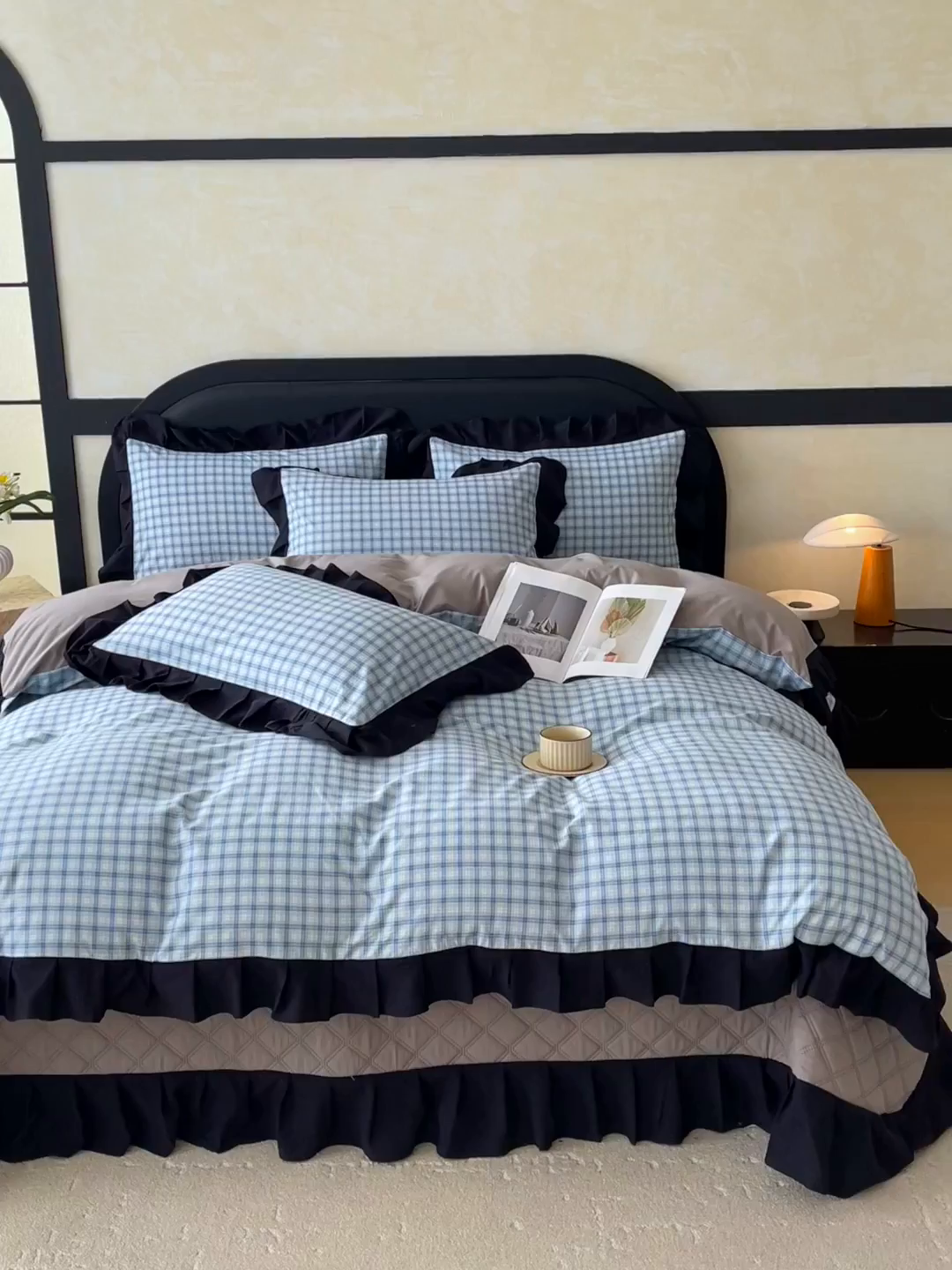 91家纺网 家纺一手货源 找家纺 锦彩家居 2026新款花边格子复古风夹棉床盖四件套-西西里岛系列 西西里岛-天蓝