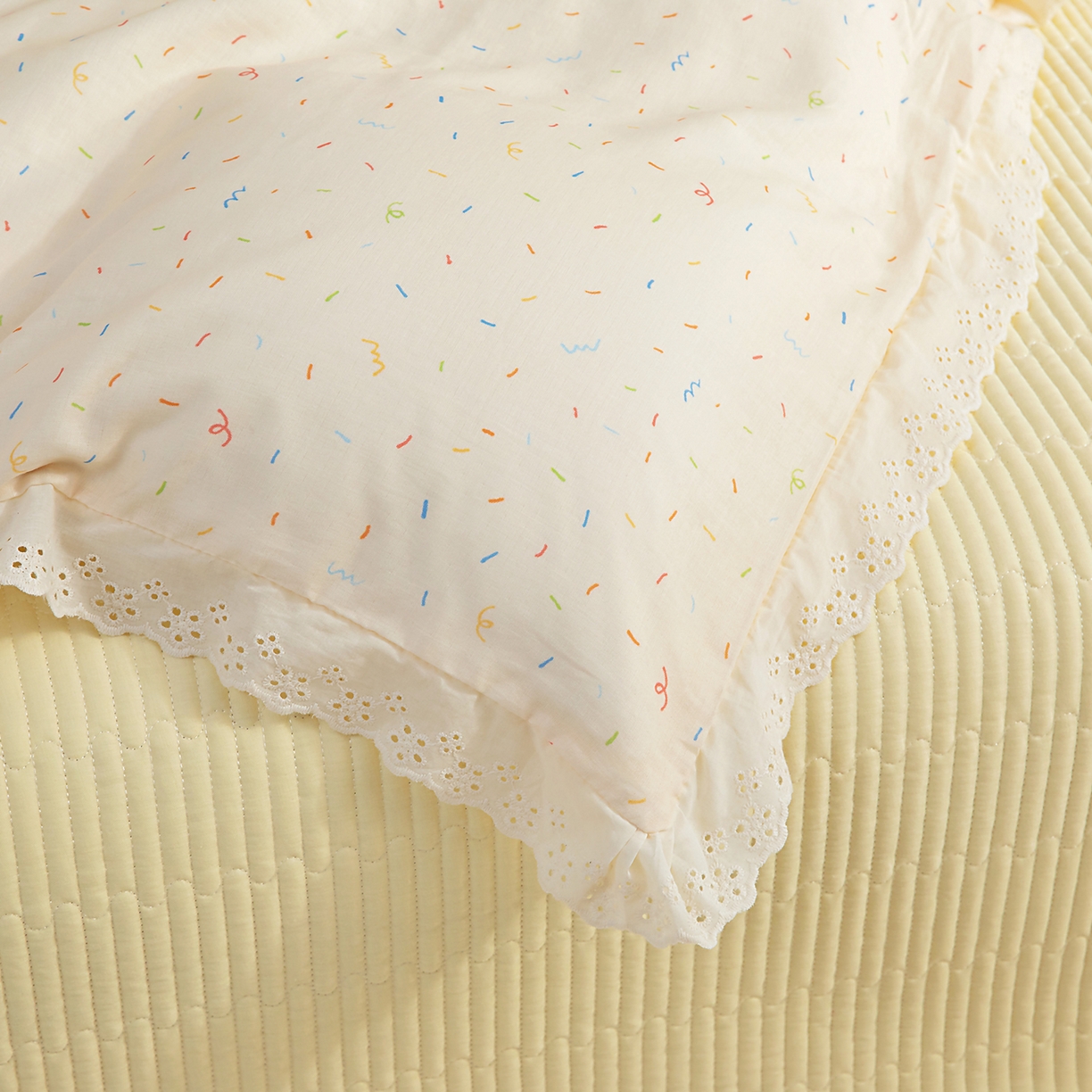 91家纺网 家纺一手货源 找家纺 情煊家纺 2026新款全棉双层纱花边款绣花款单被套 绣花款-冰淇淋