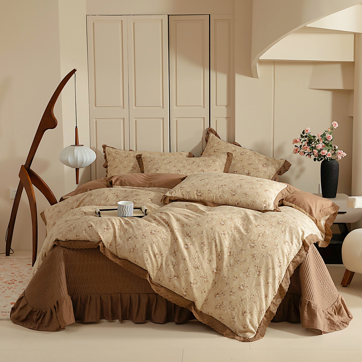 91家纺网 家纺一手货源 找家纺 情煊家纺 2026新款全棉双层纱花边款绣花款单被套 绣花款-茶香