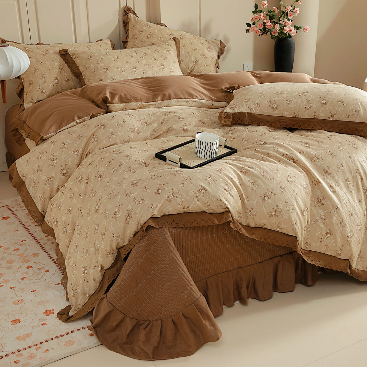 91家纺网 家纺一手货源 找家纺 情煊家纺 2026新款全棉双层纱花边款绣花款单被套 绣花款-茶香