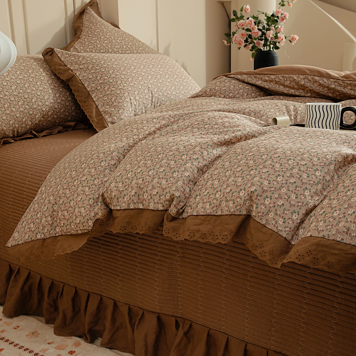 91家纺网 家纺一手货源 找家纺 情煊家纺 2026新款全棉双层纱花边款绣花款单被套 绣花款-绯红