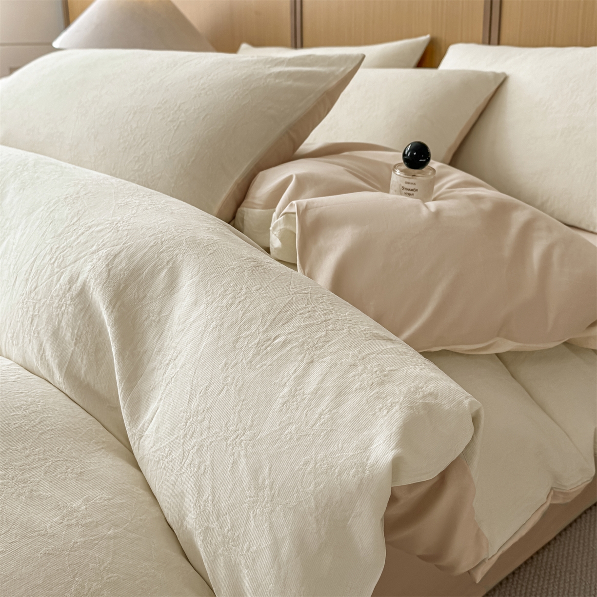 91家纺网 家纺一手货源 找家纺 （总）灰鲸 2026新款全棉纯棉三层纱色织提花四件套