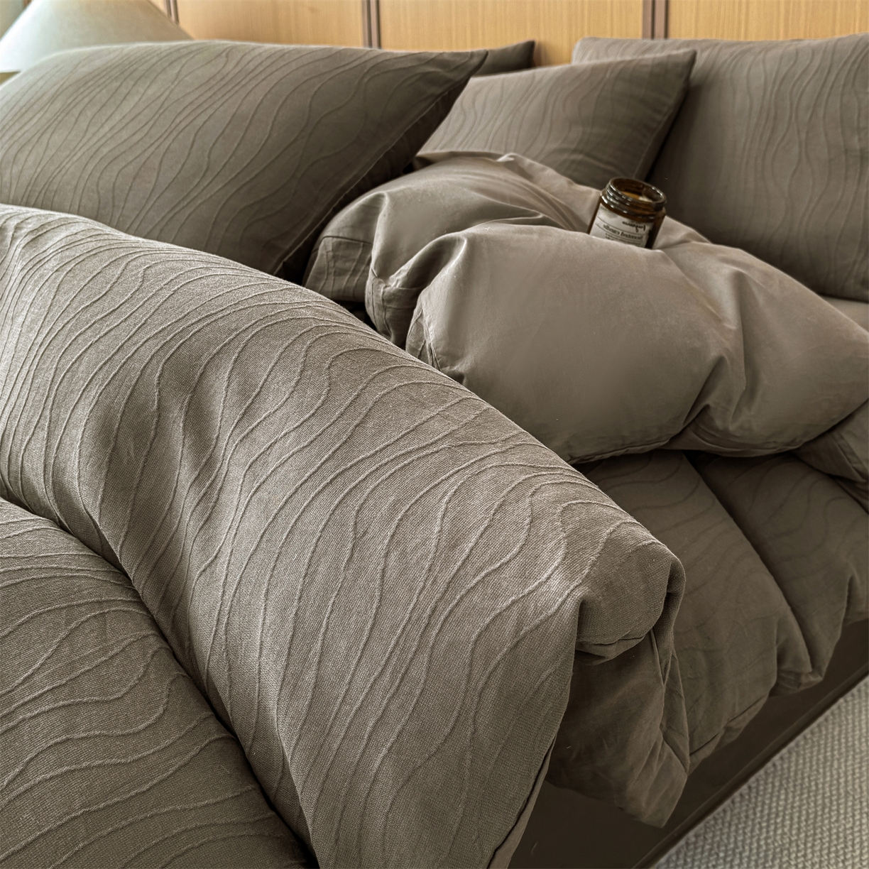 91家纺网 家纺一手货源 找家纺 （总）灰鲸 2026新款全棉纯棉三层纱色织提花四件套