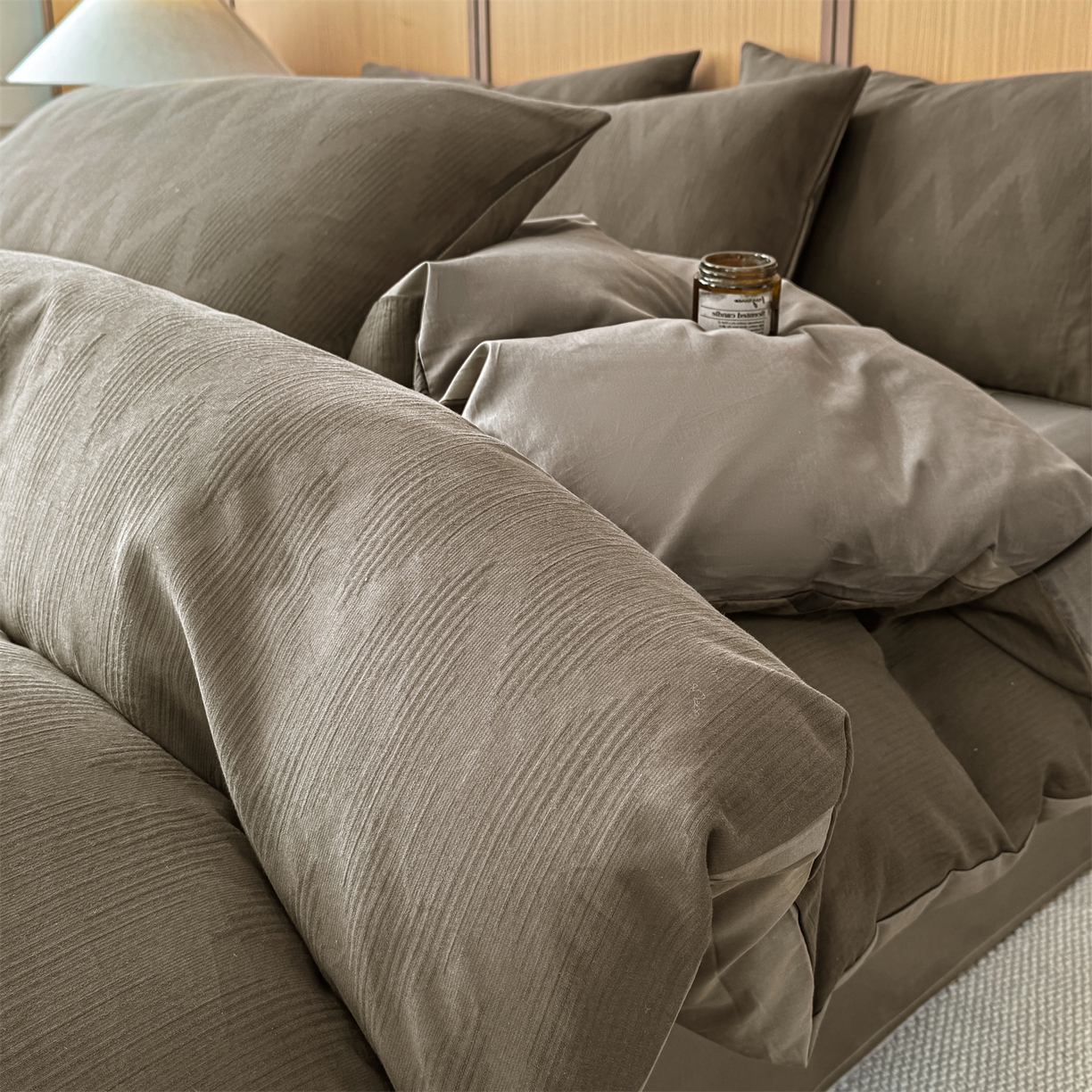 91家纺网 家纺一手货源 找家纺 （总）灰鲸 2026新款全棉纯棉三层纱色织提花四件套