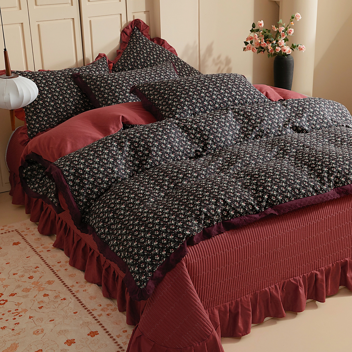 91家纺网 家纺一手货源 找家纺 情煊家纺 2026新款全棉双层纱花边款绣花款单被套 绣花款-海棠红