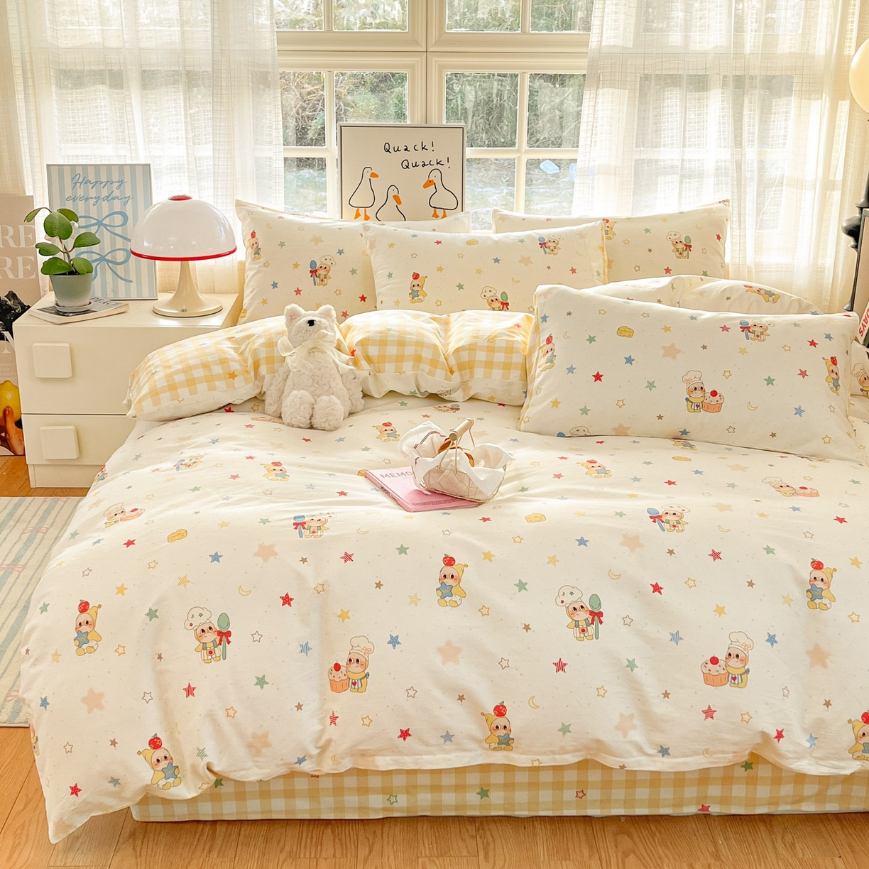 91家纺网 家纺一手货源 找家纺 睡美美家纺 2026新款全棉纯棉斜纹印花喷气小清新四季款学生三件套四件套 快乐小星星