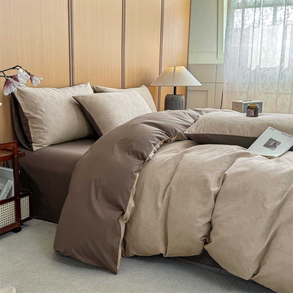 91家纺网 家纺一手货源 找家纺 灰鲸 2026新款全棉纯棉三层纱色织提花四件套 花影-可可奶咖