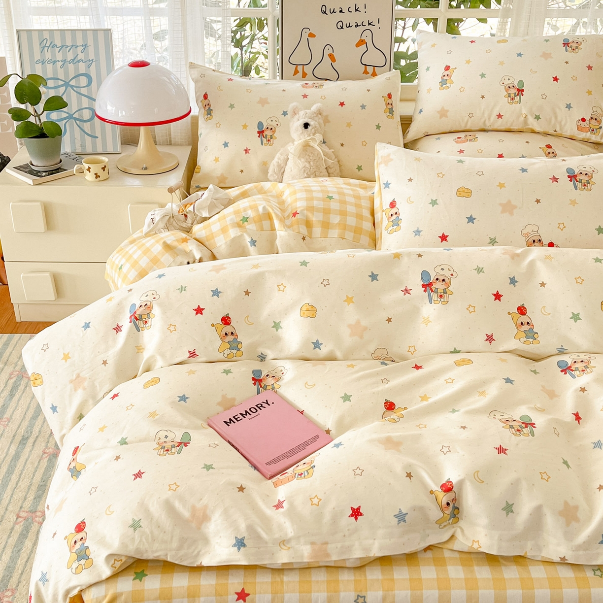 91家纺网 家纺一手货源 找家纺 睡美美家纺 2026新款全棉纯棉斜纹印花喷气小清新四季款学生三件套四件套 快乐小星星