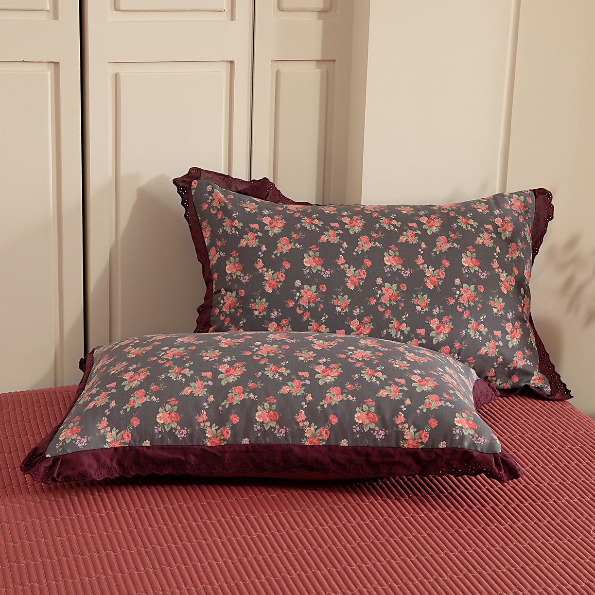 91家纺网 家纺一手货源 找家纺 情煊家纺 2026新款全棉双层纱花边款绣花款单被套 绣花款-缪斯