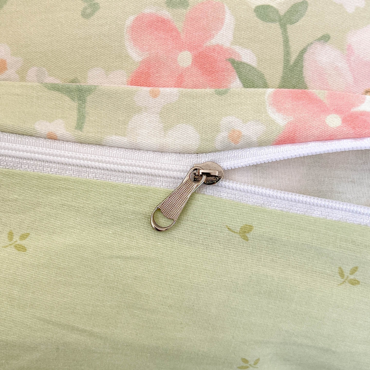 91家纺网 家纺一手货源 找家纺 睡美美家纺 2026新款全棉纯棉斜纹印花喷气小清新四季款学生三件套四件套 绿意