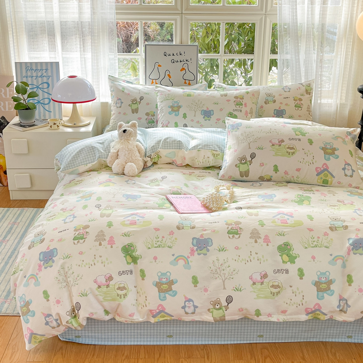 91家纺网 家纺一手货源 找家纺 睡美美家纺 2026新款全棉纯棉斜纹印花喷气小清新四季款学生三件套四件套 妙趣乐园