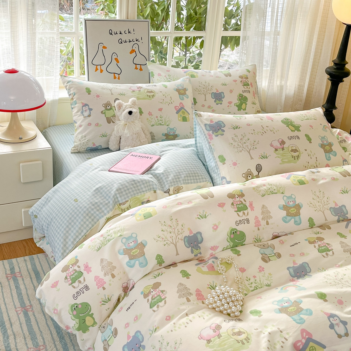 91家纺网 家纺一手货源 找家纺 睡美美家纺 2026新款全棉纯棉斜纹印花喷气小清新四季款学生三件套四件套 妙趣乐园