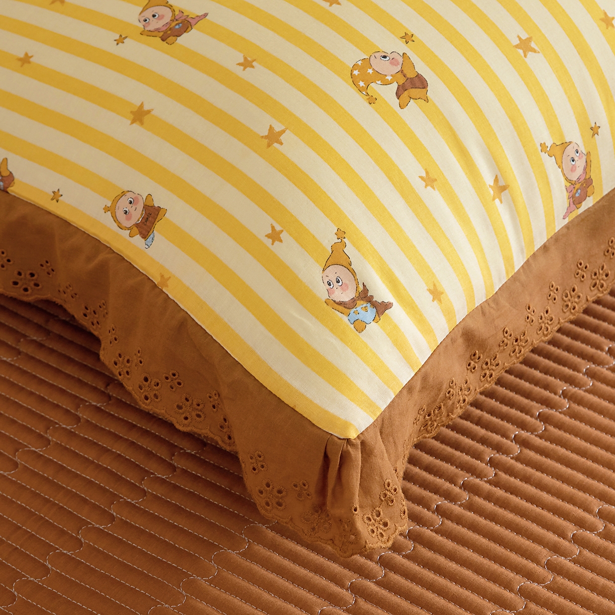 91家纺网 家纺一手货源 找家纺 情煊家纺 2026新款全棉双层纱花边款绣花款单被套 绣花款-星星人