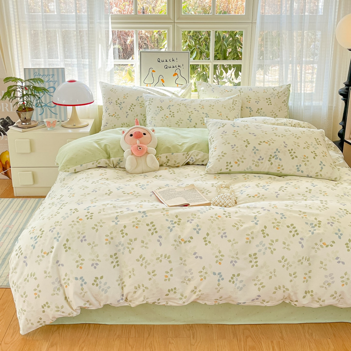 91家纺网 家纺一手货源 找家纺 睡美美家纺 2026新款全棉纯棉斜纹印花喷气小清新四季款学生三件套四件套 浅浅叶语