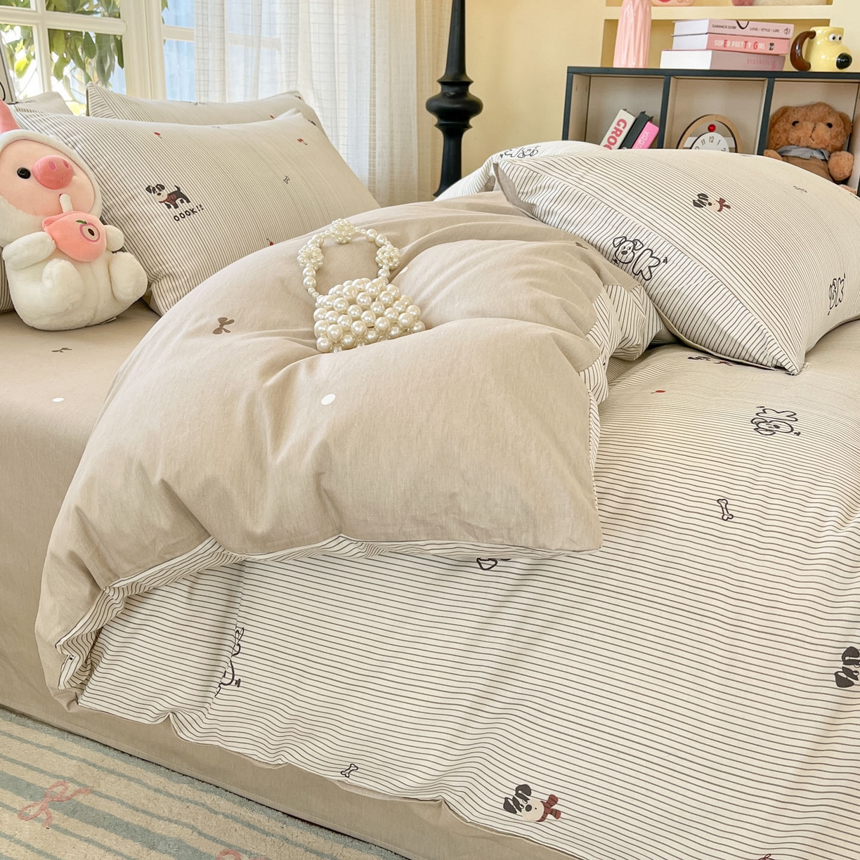 91家纺网 家纺一手货源 找家纺 睡美美家纺 2026新款全棉纯棉斜纹印花喷气小清新四季款学生三件套四件套 趣味萌犬