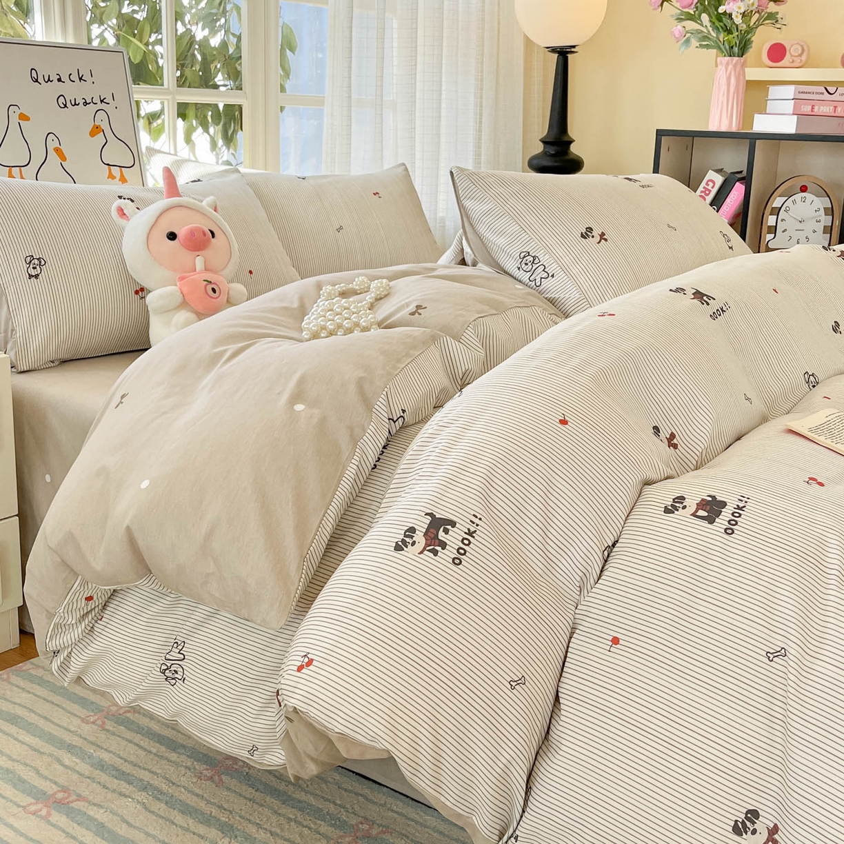 91家纺网 家纺一手货源 找家纺 睡美美家纺 2026新款全棉纯棉斜纹印花喷气小清新四季款学生三件套四件套 趣味萌犬