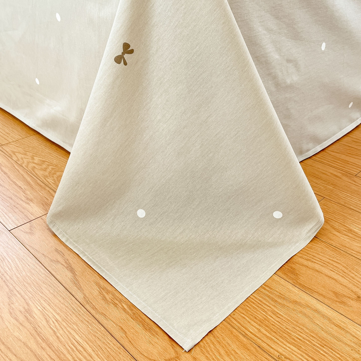 91家纺网 家纺一手货源 找家纺 睡美美家纺 2026新款全棉纯棉斜纹印花喷气小清新四季款学生三件套四件套 趣味萌犬