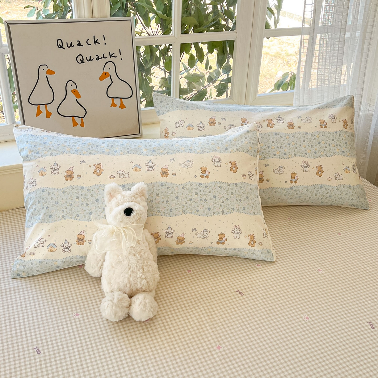 91家纺网 家纺一手货源 找家纺 睡美美家纺 2026新款全棉纯棉斜纹印花喷气小清新四季款学生三件套四件套 三小只