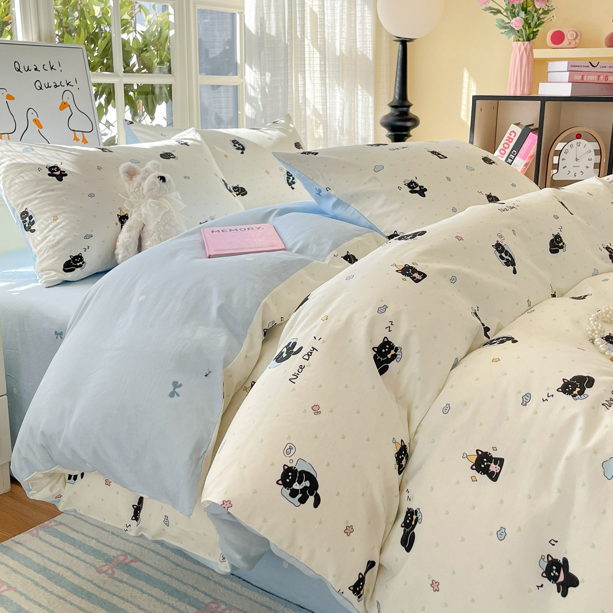 91家纺网 家纺一手货源 找家纺 睡美美家纺 2026新款全棉纯棉斜纹印花喷气小清新四季款学生三件套四件套 贪睡猫