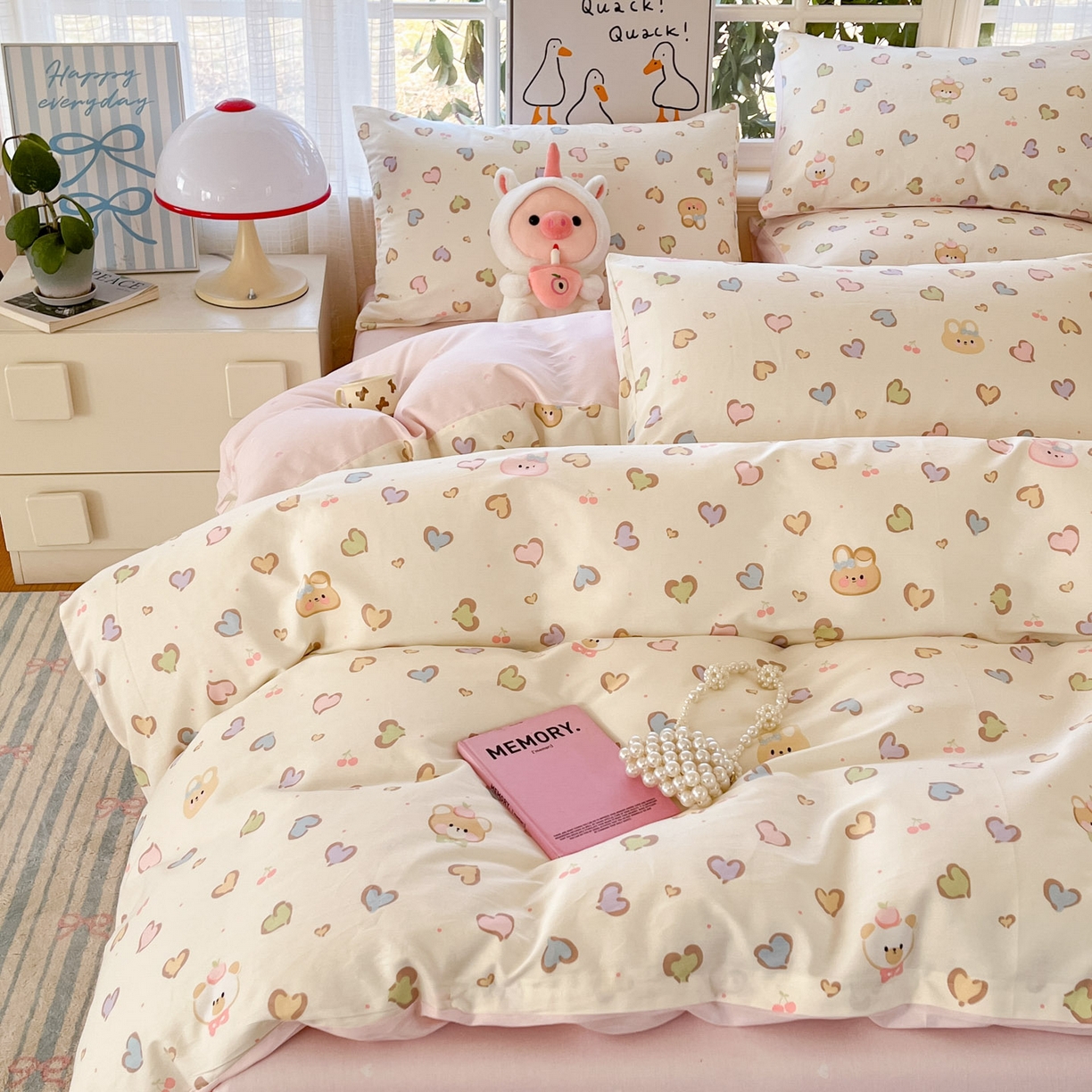 91家纺网 家纺一手货源 找家纺 睡美美家纺 2026新款全棉纯棉斜纹印花喷气小清新四季款学生三件套四件套 甜心萌宠-玉