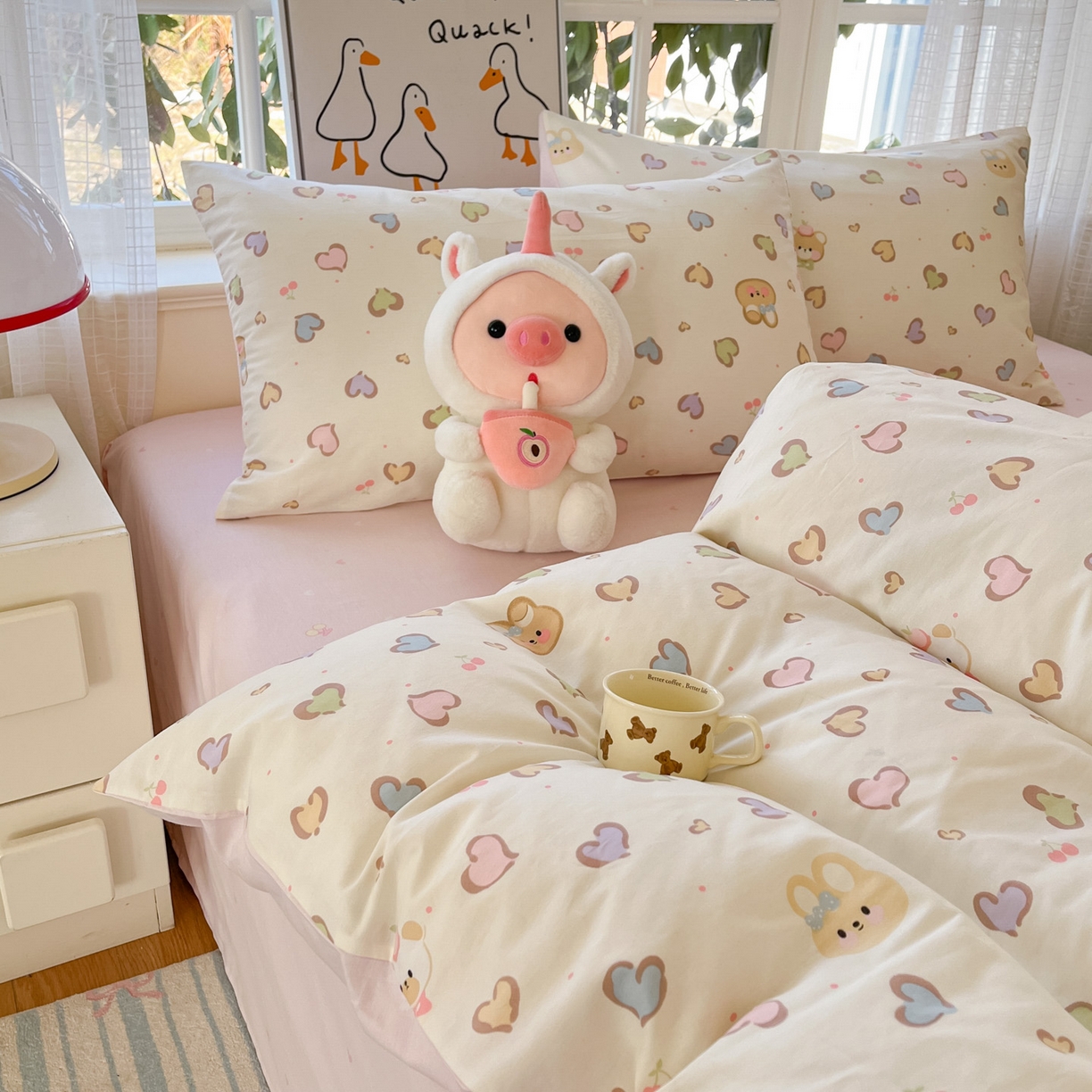 91家纺网 家纺一手货源 找家纺 睡美美家纺 2026新款全棉纯棉斜纹印花喷气小清新四季款学生三件套四件套 甜心萌宠-玉