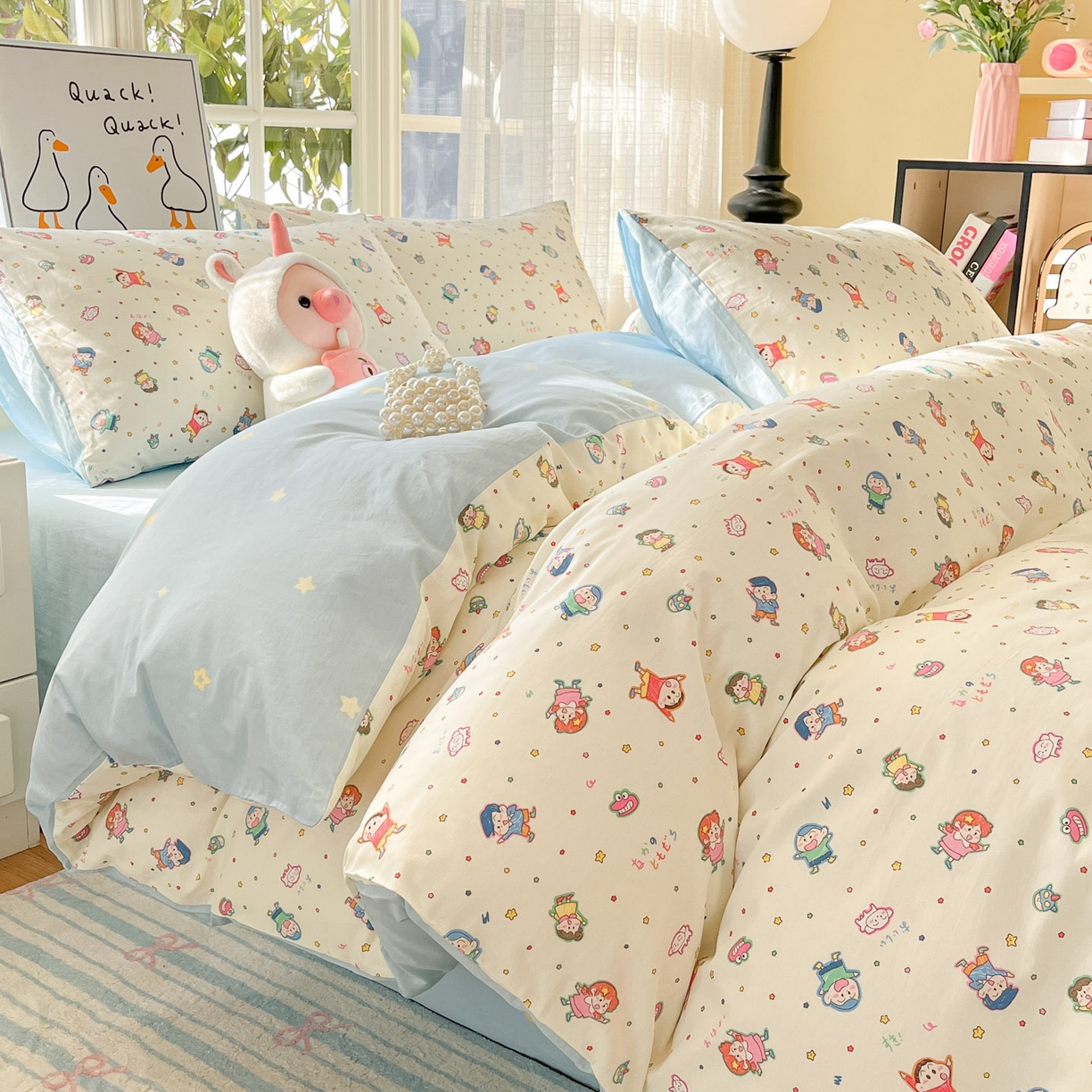 91家纺网 家纺一手货源 找家纺 睡美美家纺 2026新款全棉纯棉斜纹印花喷气小清新四季款学生三件套四件套 童年回忆-米